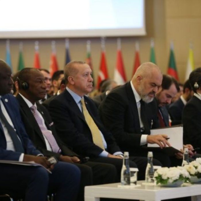 islam-isbirligi-teskilati-ust-duzey-kamu-ve-ozel-sektor-yatirim-konferansi-2019_9875