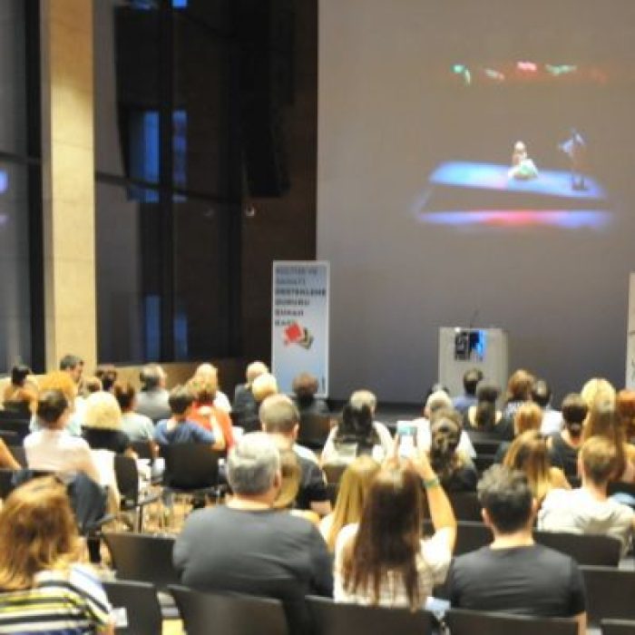 yapikredi-kultur-sanatiksv22istanbul-tiyatro-festivali_7996